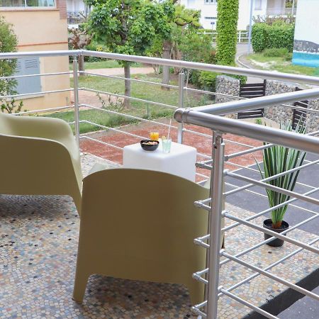 Villa Machlo Agen Bagian luar foto